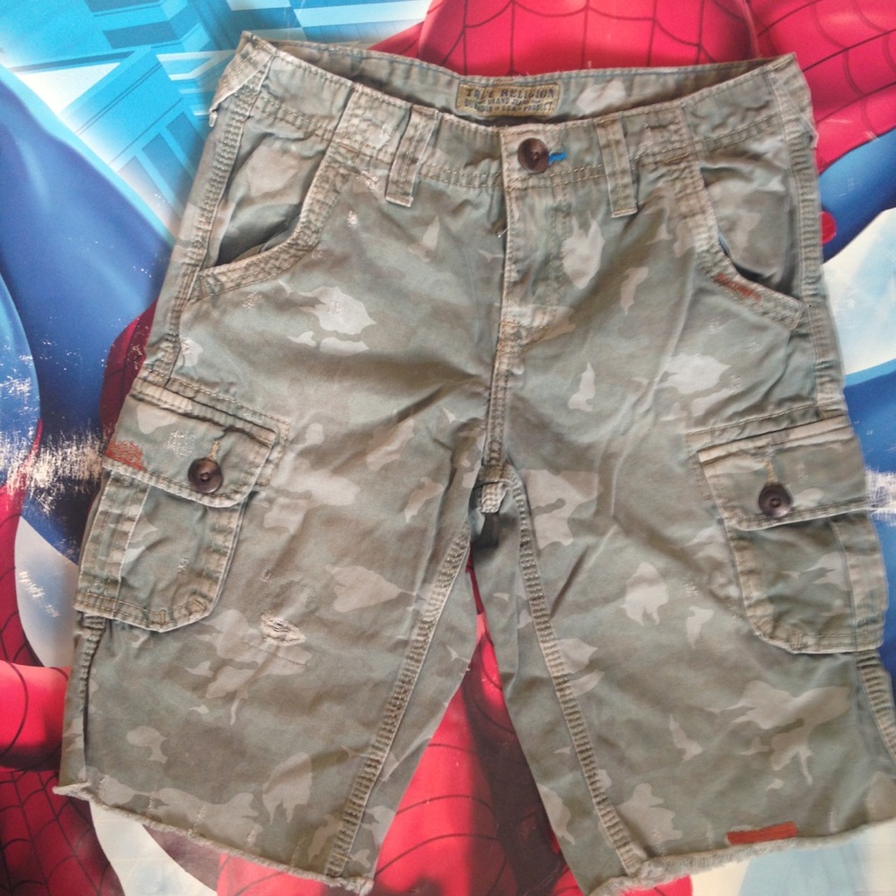 True Religion Boys Camo Cut Off Shorts Size 14